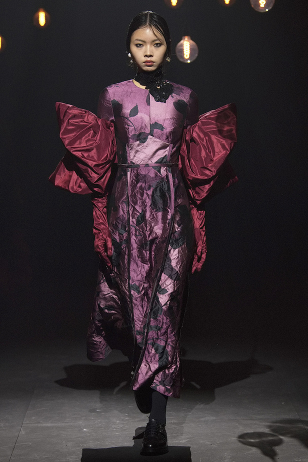 من مجموعة Erdem لموسم خريف وشتاء 2023-2024