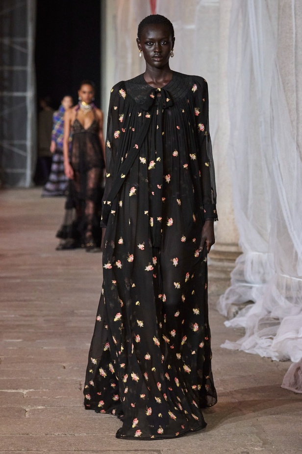 مجموعة Etro لخريف وشتاء 2023