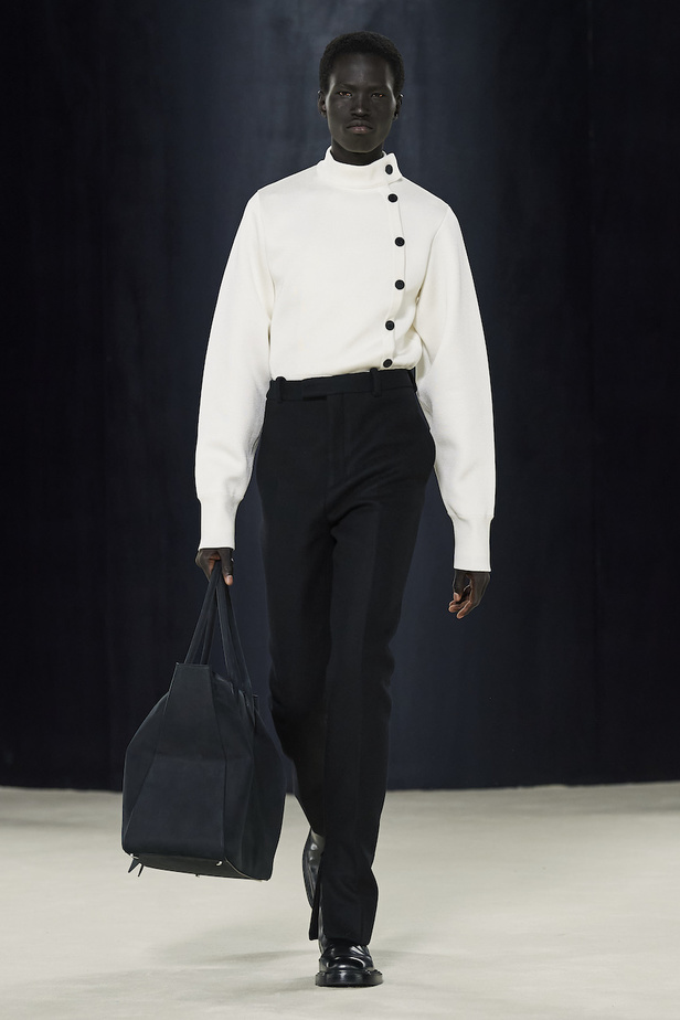 من مجموعة Ferragamo لموسم خريف وشتاء 2023-2024