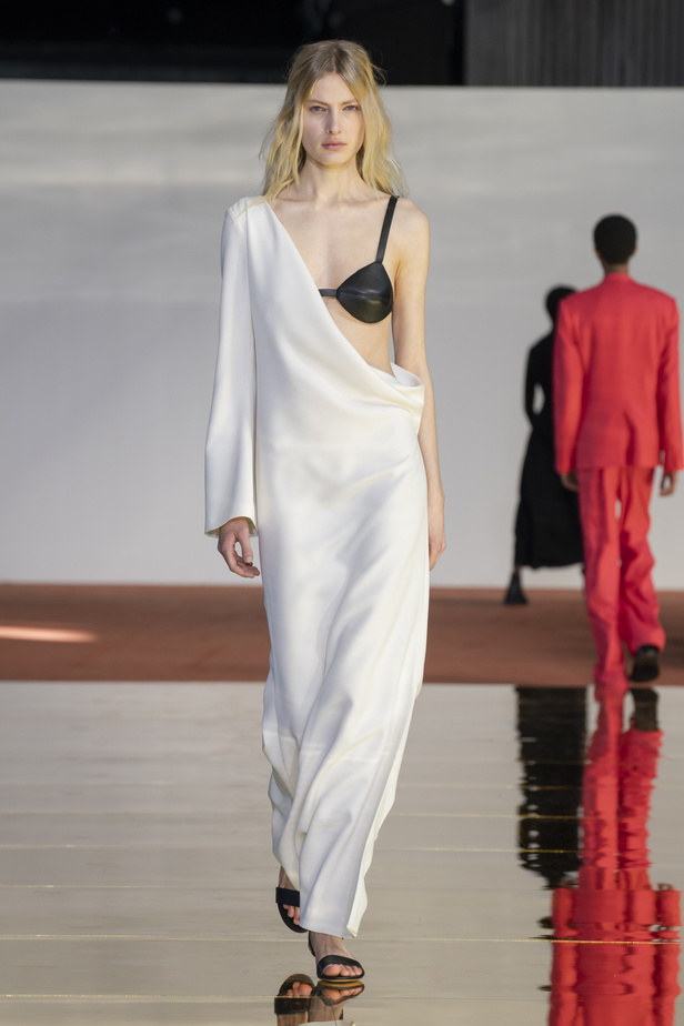 مجموعة Gabriela Hearst لخريف وشتاء 2024 