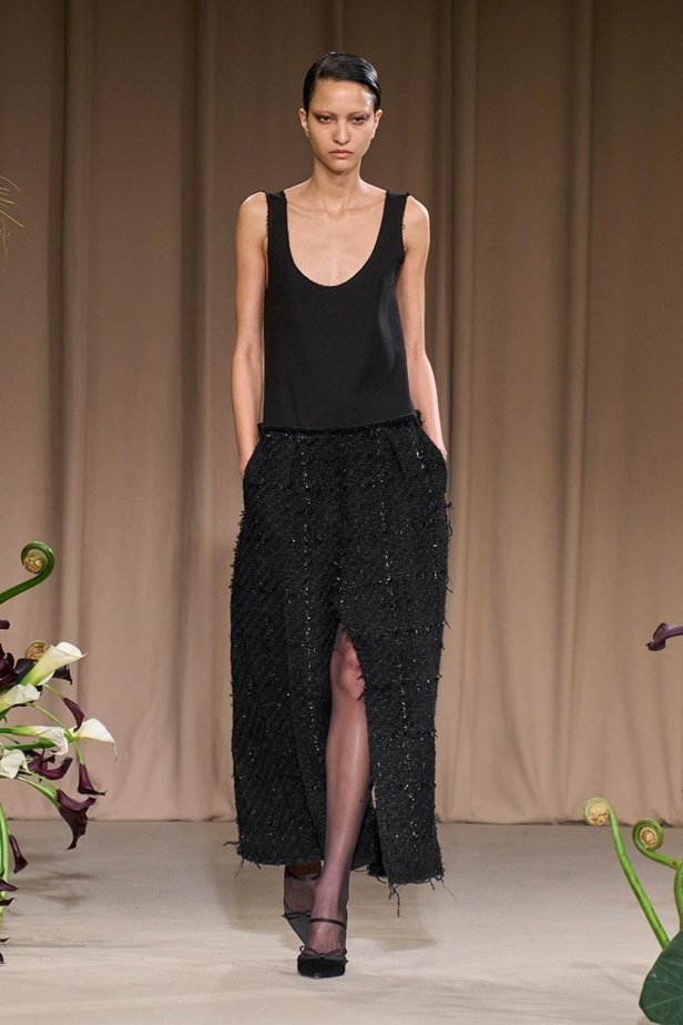 مجموعة دار Jason Wu لخريف وشتاء 2023 - 2024