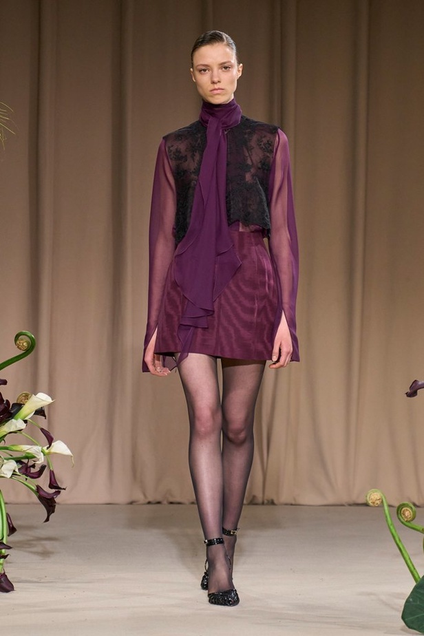 مجموعة دار Jason Wu لخريف وشتاء 2023 - 2024