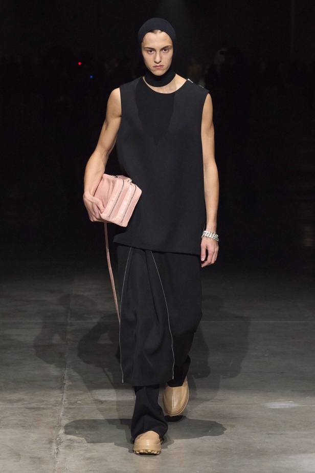 مجموعة Jil Sander عكست تصاميم أكثر جرأة مع الحفاظ على البساطة