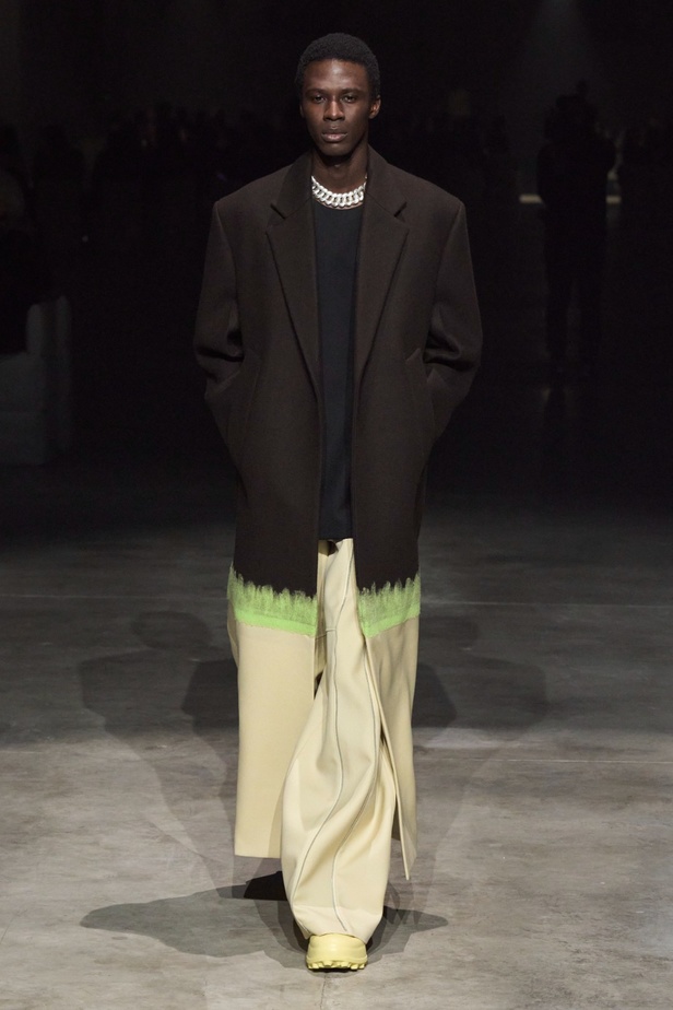 مجموعة Jil Sander عكست تصاميم أكثر جرأة مع الحفاظ على البساطة