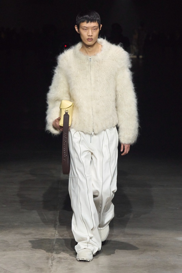 مجموعة Jil Sander عكست تصاميم أكثر جرأة مع الحفاظ على البساطة