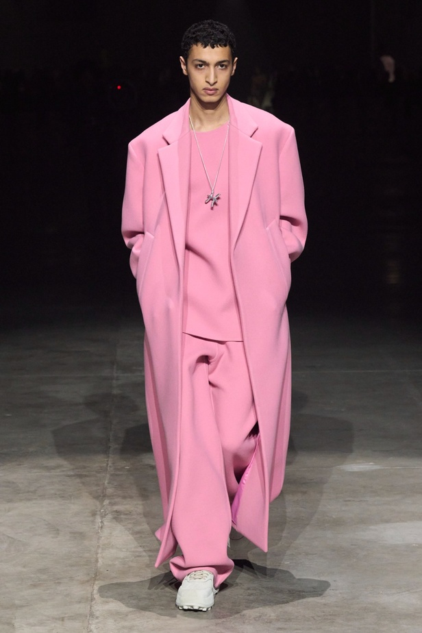 مجموعة Jil Sander عكست تصاميم أكثر جرأة مع الحفاظ على البساطة