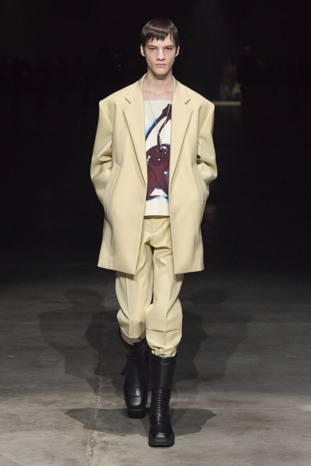 مجموعة Jil Sander عكست تصاميم أكثر جرأة مع الحفاظ على البساطة