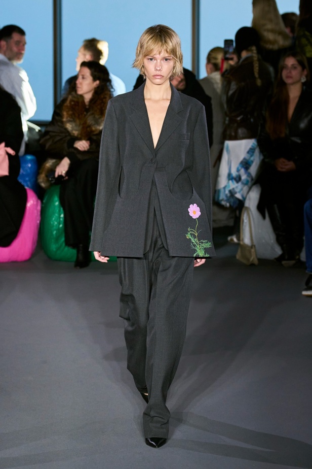 مجموعة Christopher Kane لخريف وشتاء 2023-2024