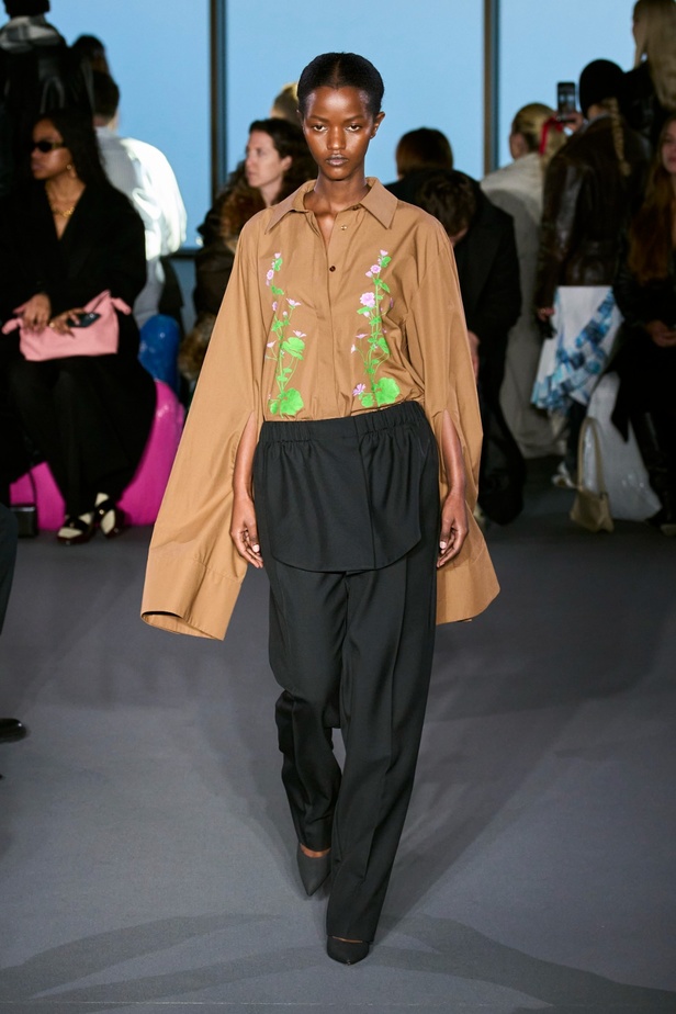 مجموعة Christopher Kane لخريف وشتاء 2023-2024