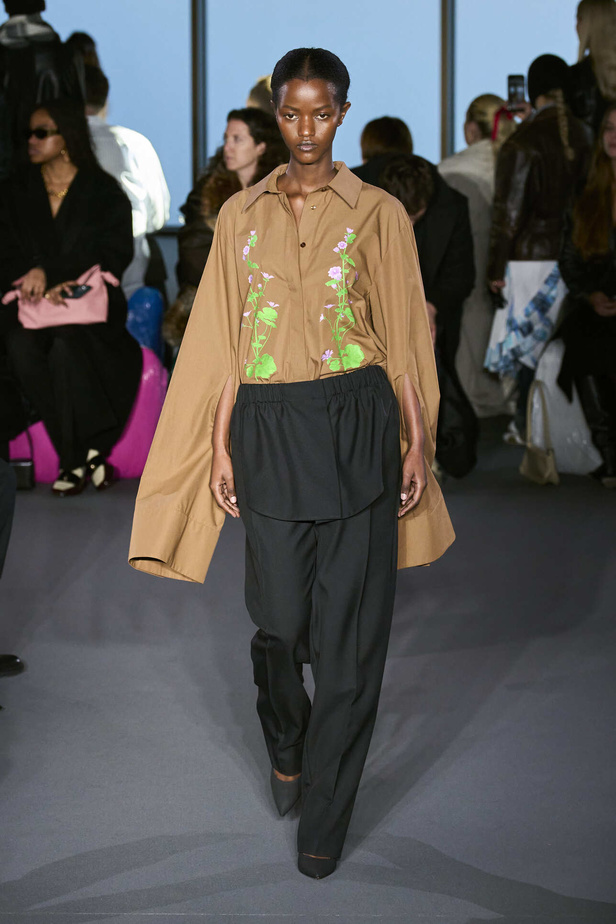 مجموعة Christopher Kane لخريف وشتاء 2024 في لندن