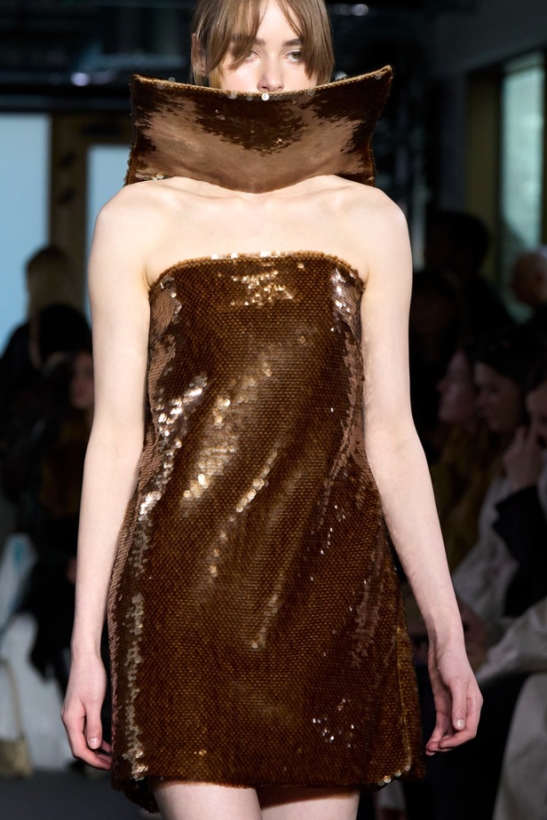 مجموعة Christopher Kane لخريف وشتاء 2023-2024