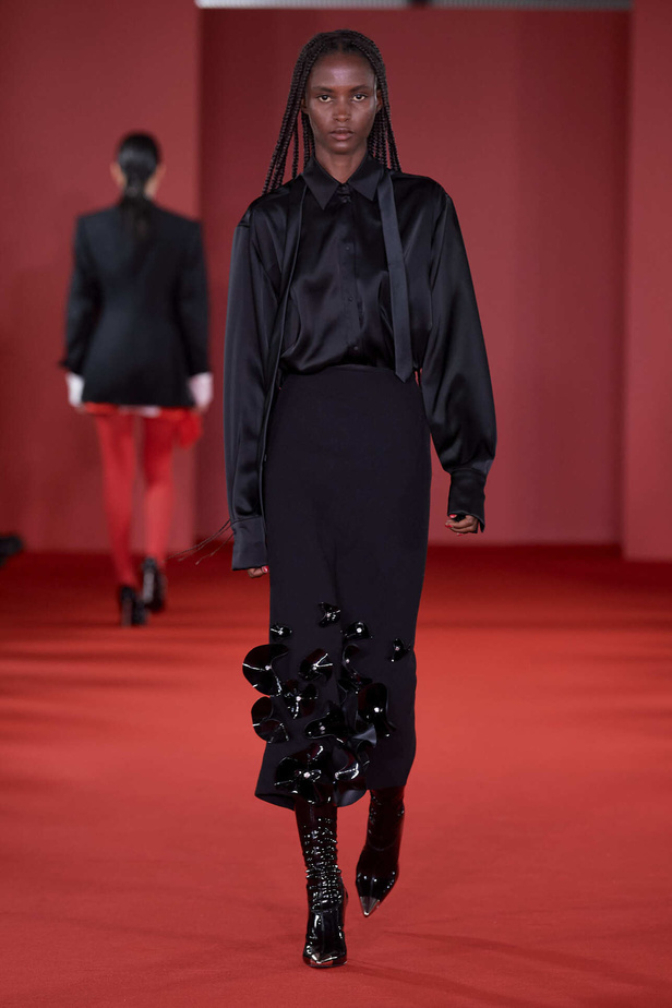 مجموعة David Koma لخريف وشتاء 2024 في لندن