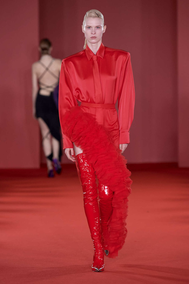 مجموعة David Koma لخريف وشتاء 2024 في لندن