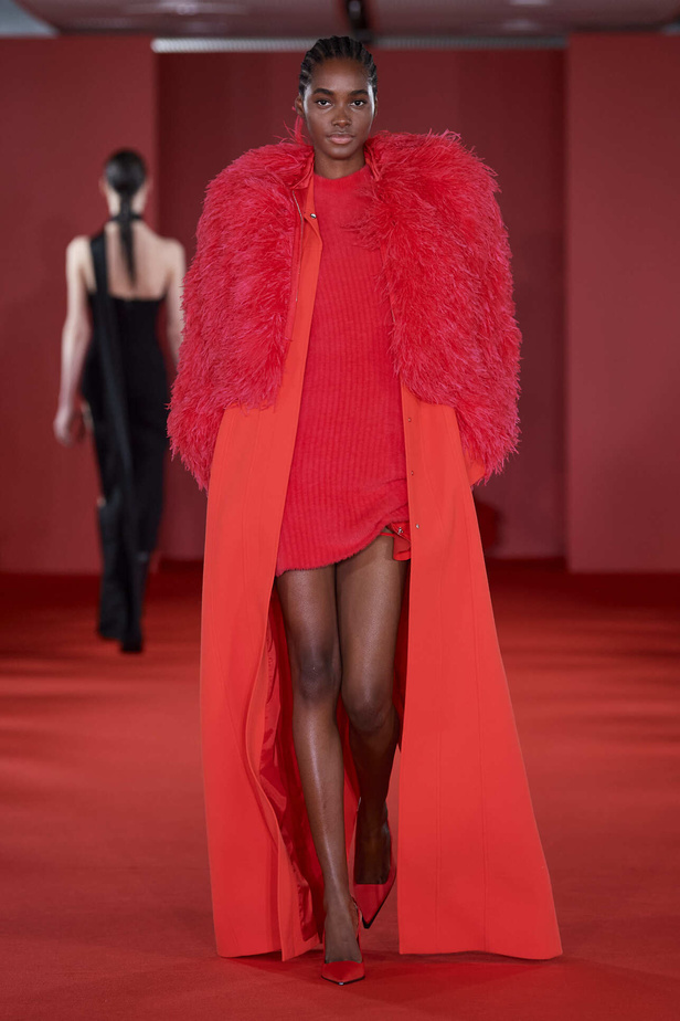 مجموعة David Koma لخريف وشتاء 2024 في لندن