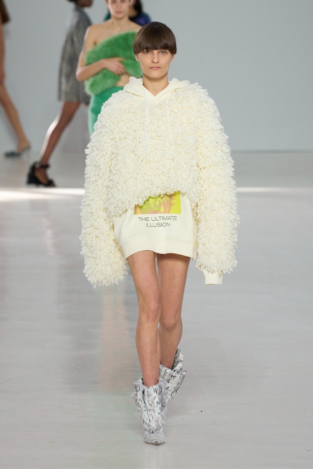 مجموعة MSGM لخريف وشتاء 2023-2024