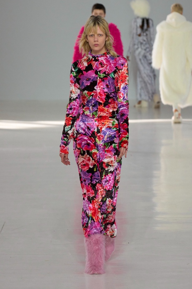 مجموعة MSGM لخريف وشتاء 2023-2024