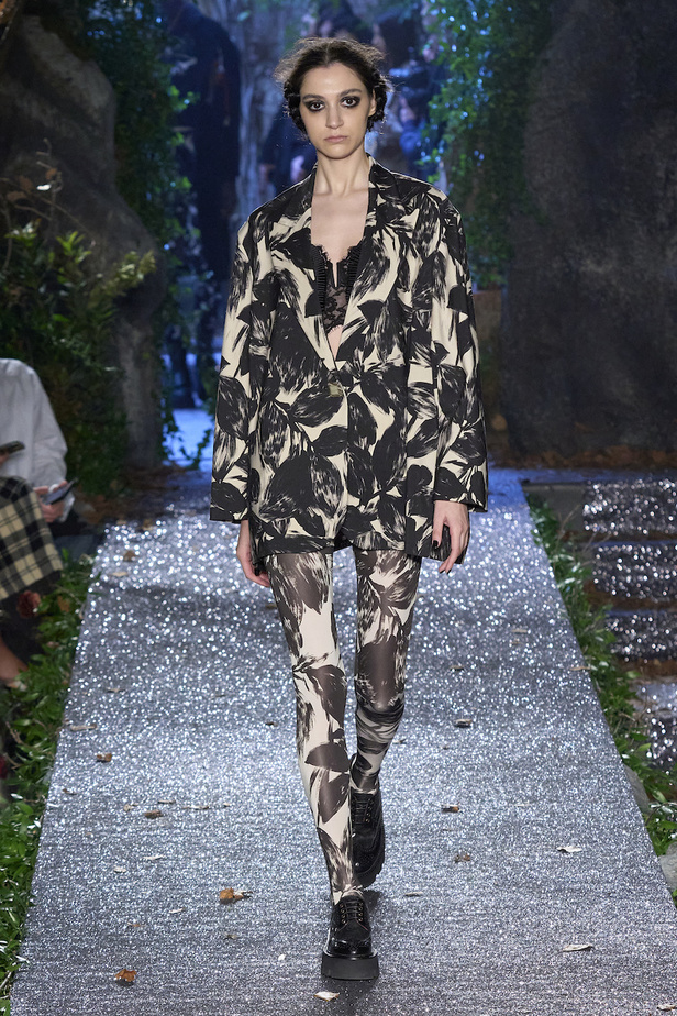 من مجموعة أنطونيو ماراس لموسم خريف وشتاء2023-2024