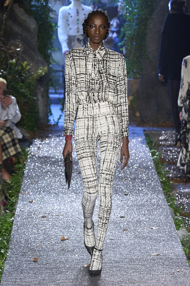 من مجموعة أنطونيو ماراس لموسم خريف وشتاء2023-2024