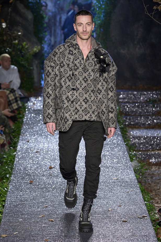 من مجموعة أنطونيو ماراس لموسم خريف وشتاء2023-2024