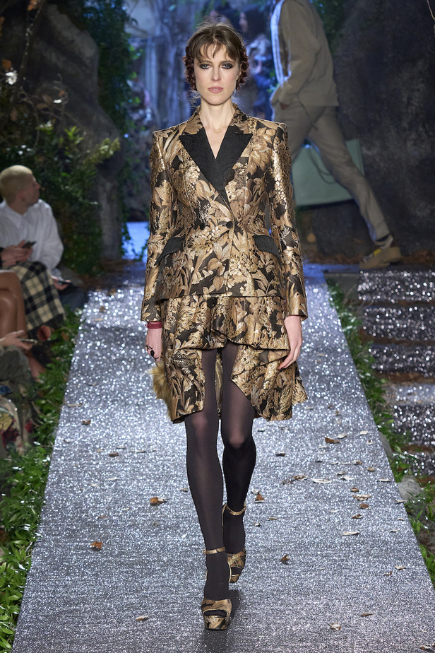 من مجموعة أنطونيو ماراس لموسم خريف وشتاء2023-2024