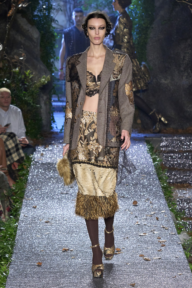 من مجموعة أنطونيو ماراس لموسم خريف وشتاء2023-2024