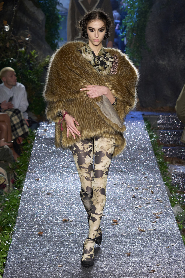 من مجموعة أنطونيو ماراس لموسم خريف وشتاء2023-2024