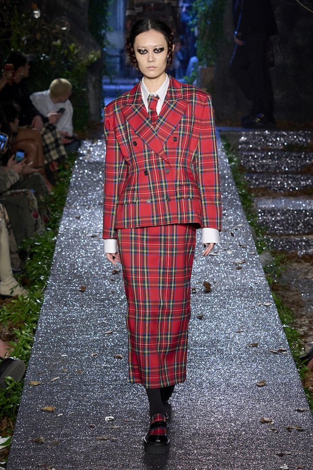 من مجموعة أنطونيو ماراس لموسم خريف وشتاء2023-2024