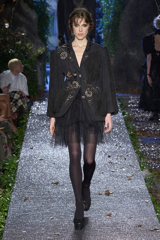 من مجموعة أنطونيو ماراس لموسم خريف وشتاء2023-2024