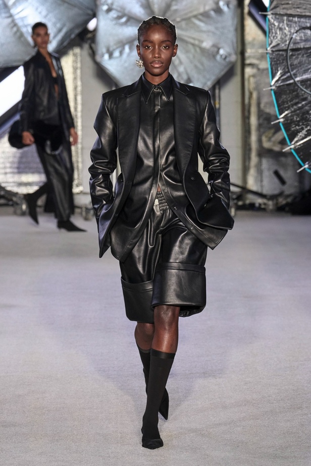 مجموعة براندون ماكسويل لخريف وشتاء 2023-2024