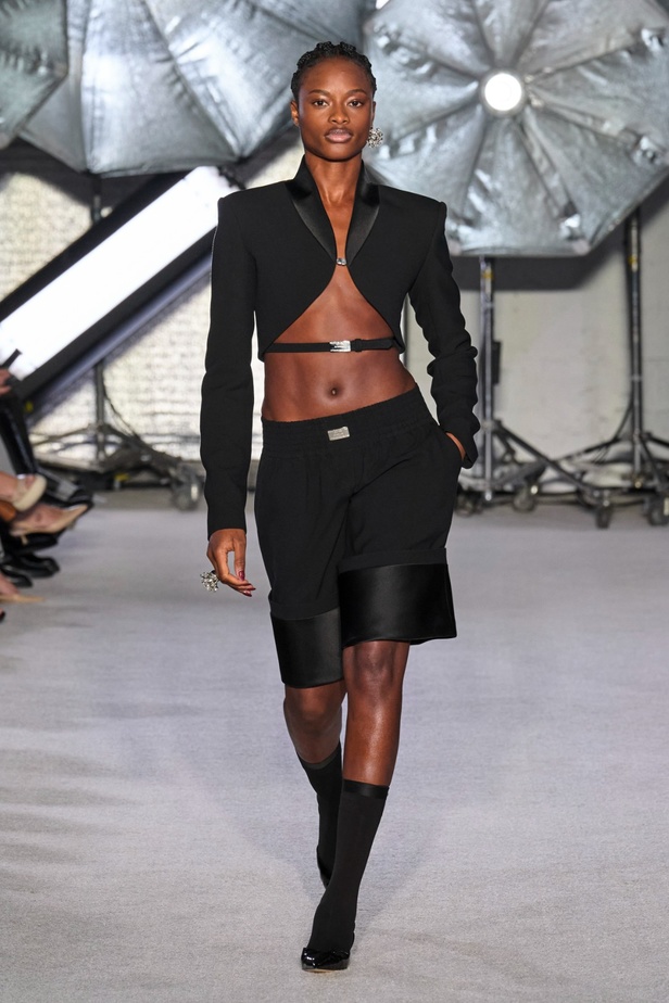 مجموعة براندون ماكسويل لخريف وشتاء 2023-2024