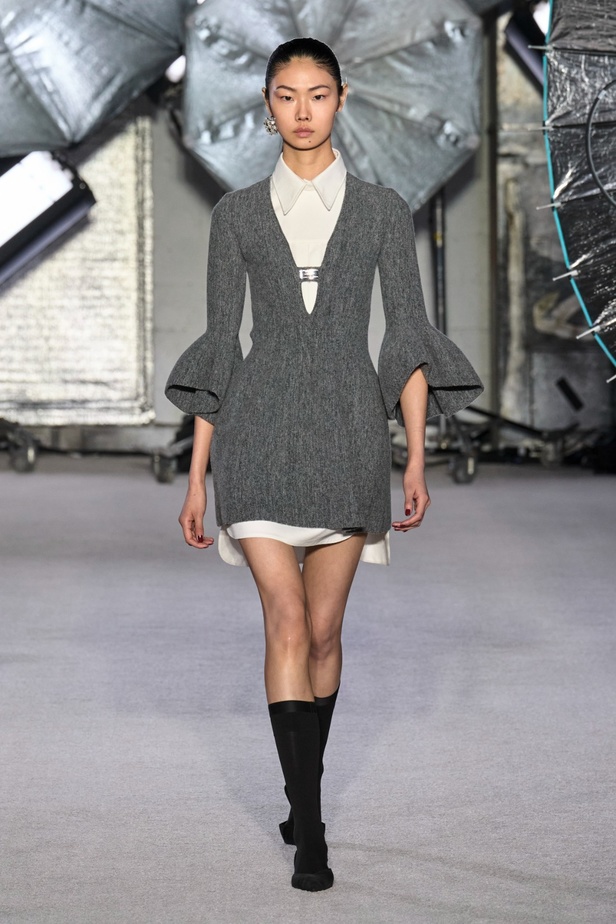 مجموعة براندون ماكسويل لخريف وشتاء 2023-2024