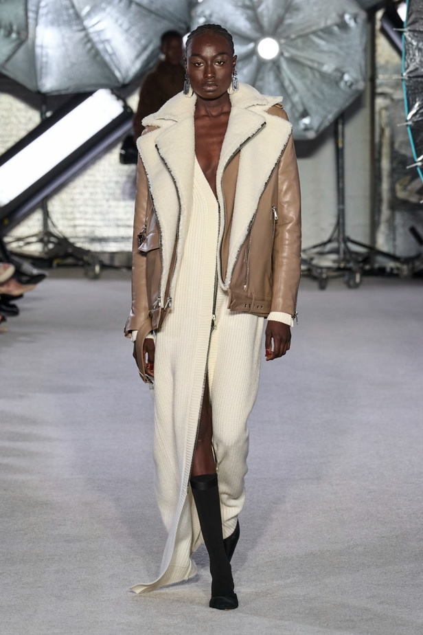 مجموعة براندون ماكسويل لخريف وشتاء 2023-2024