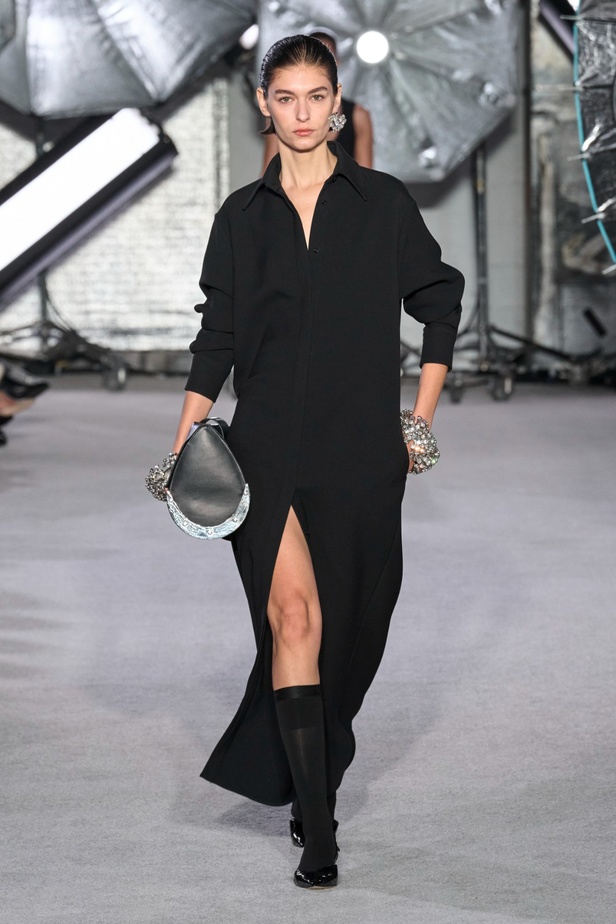 مجموعة براندون ماكسويل لخريف وشتاء 2023-2024