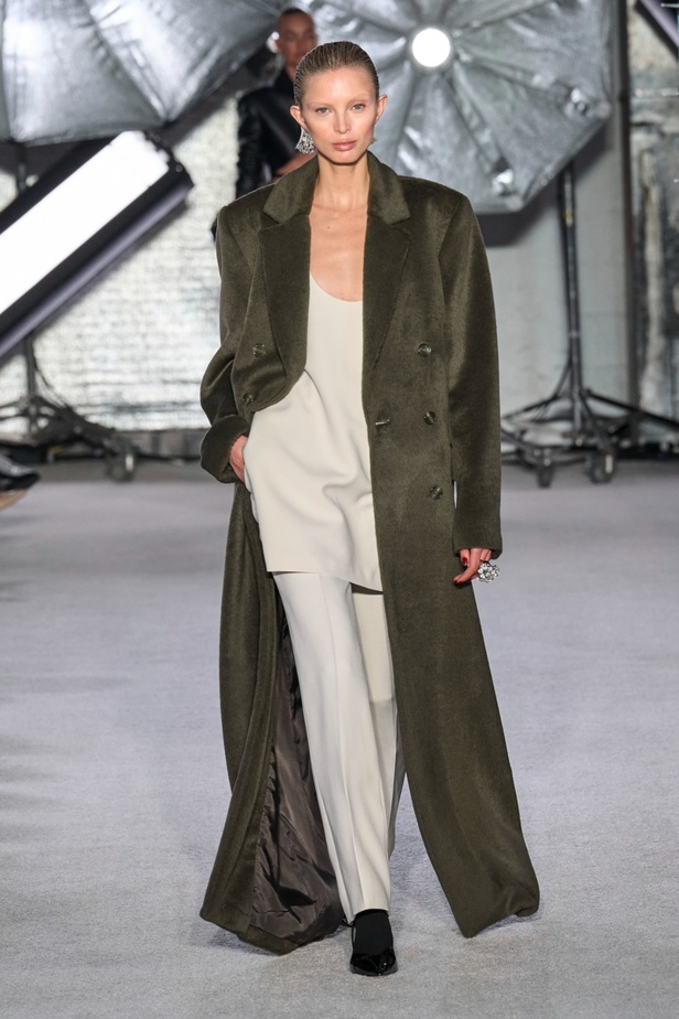 مجموعة براندون ماكسويل لخريف وشتاء 2023-2024