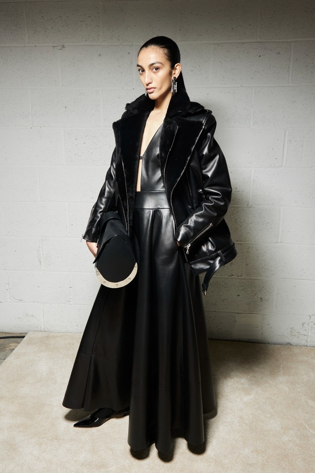 من كواليس مجموعة براندون ماكسويل لخريف وشتاء 2023-2024