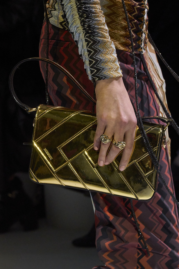 مجموعة ميسوني لخريف 2023 تمازج في الألوان والطبعات 