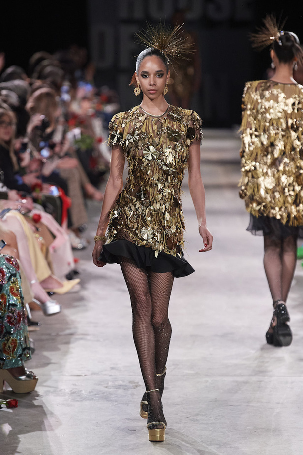 من مجموعة نعيم خان لموسم خريف وشتاء 2023-2024