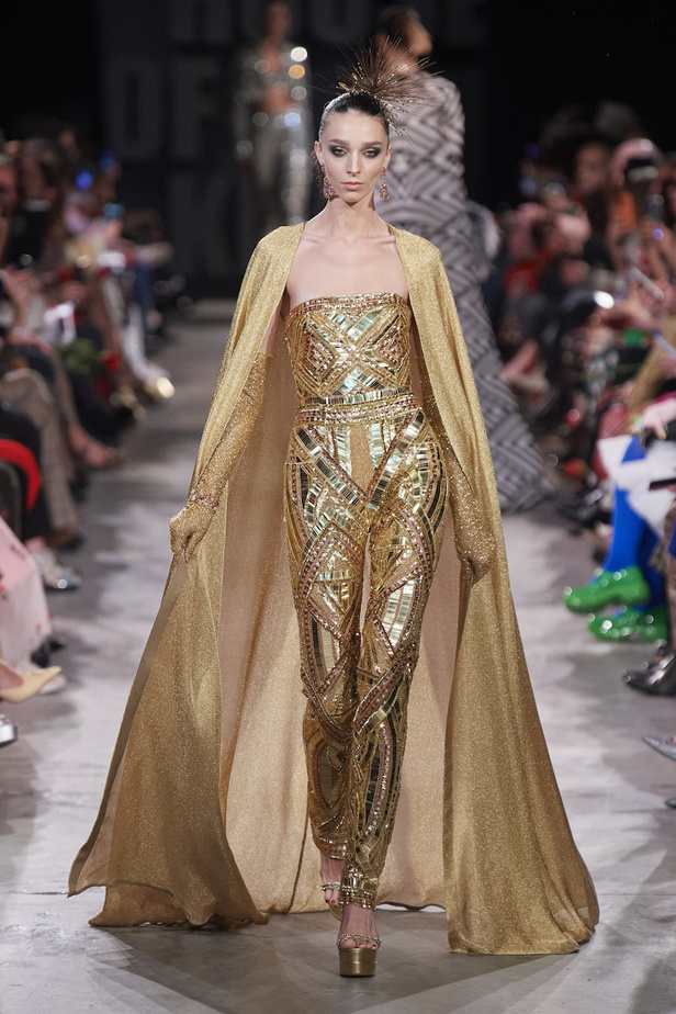 من مجموعة نعيم خان لموسم خريف وشتاء 2023-2024