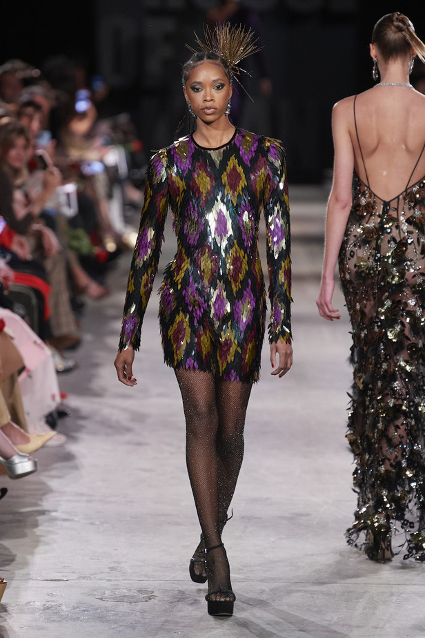 من مجموعة نعيم خان لموسم خريف وشتاء 2023-2024