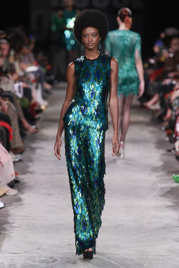 من مجموعة نعيم خان لموسم خريف وشتاء 2023-2024