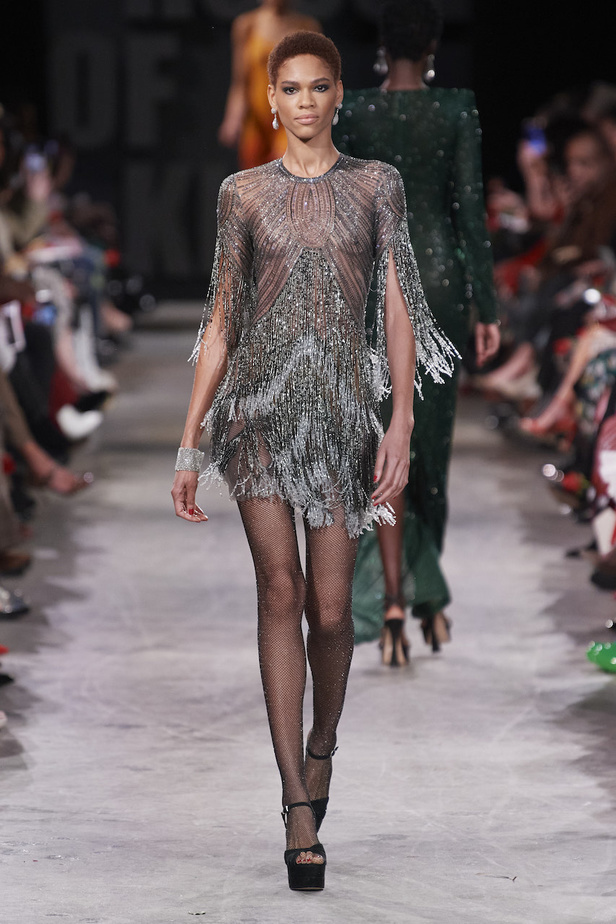 من مجموعة نعيم خان لموسم خريف وشتاء 2023-2024