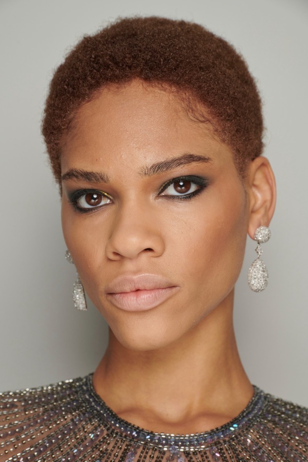 اطلالات جمالية من مجموعة Naeem Khan