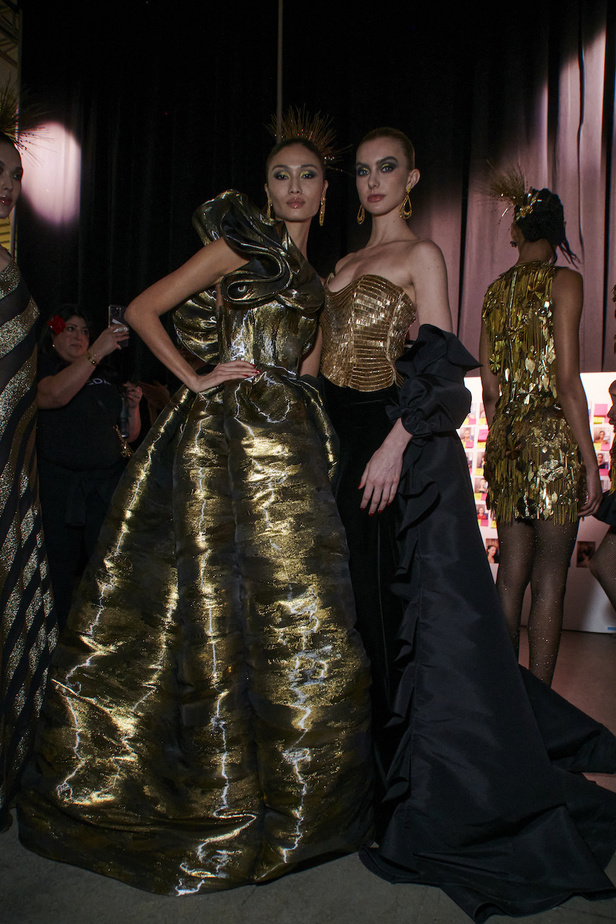 دار نعيم خان تحتفل بعيدها الـ 20 في أجواء صاخبة وبرّاقة