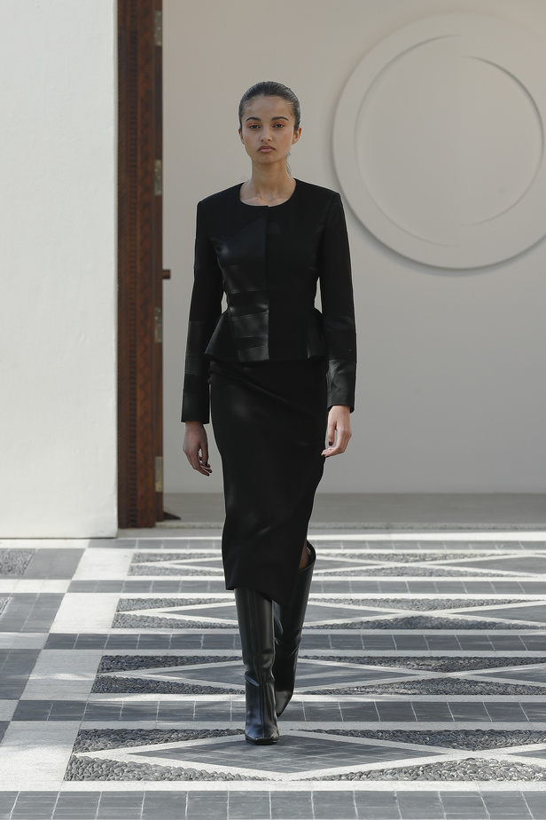 من مجموعة Noon By Noor لخريف وشتاء 2023 - 2024