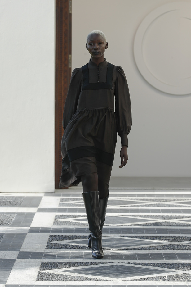 من مجموعة Noon By Noor لخريف وشتاء 2023 - 2024