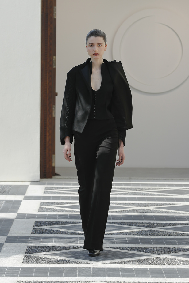 من مجموعة Noon By Noor لخريف وشتاء 2023 - 2024