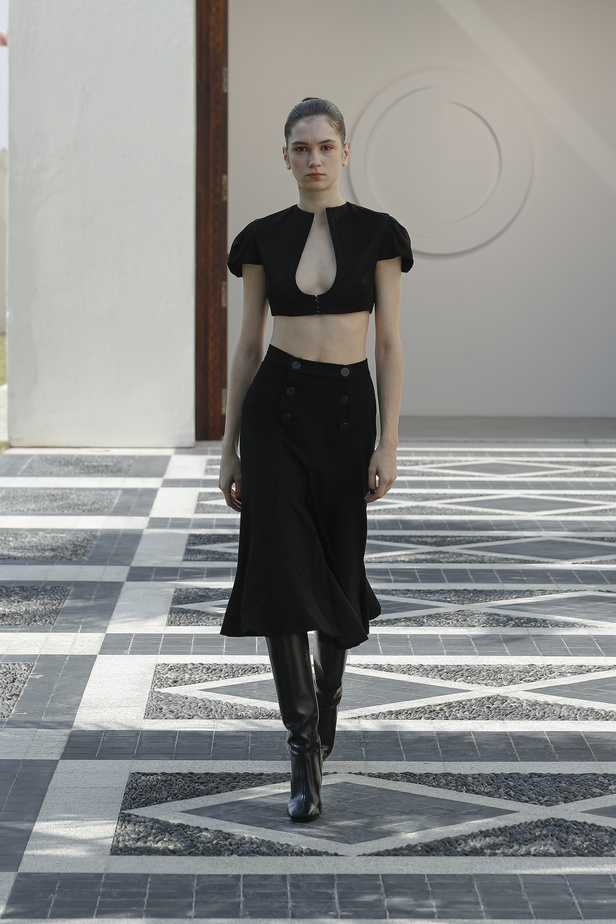 من مجموعة Noon By Noor لخريف وشتاء 2023 - 2024