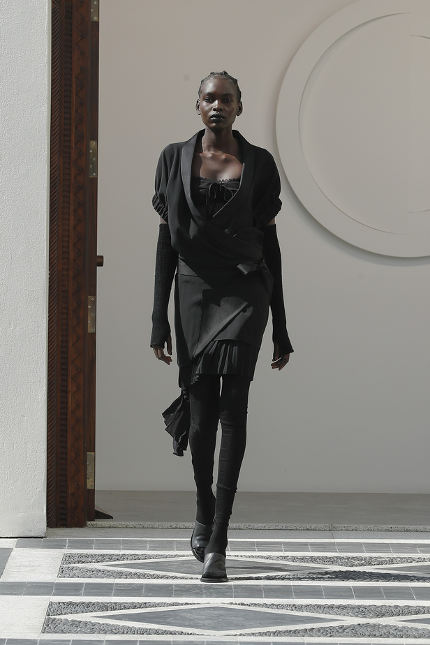 من مجموعة Noon By Noor لخريف وشتاء 2023 - 2024