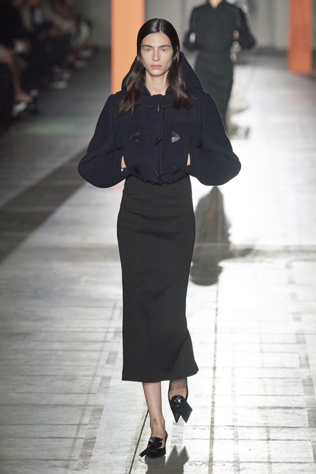 مجموعة Prada لخريف وشتاء 2024 في ميلانو