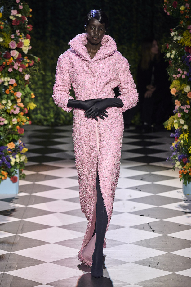 من مجموعة Richard Quinn لموسم خريف وشتاء 2023